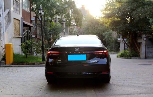 喜提新车—亚洲龙
