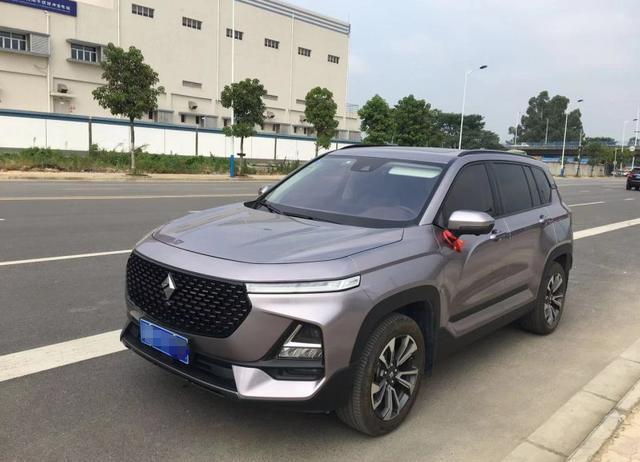 朋友提新宝骏RS-5旗舰版，空间宽敞还能自动驾驶，这价格咋样？