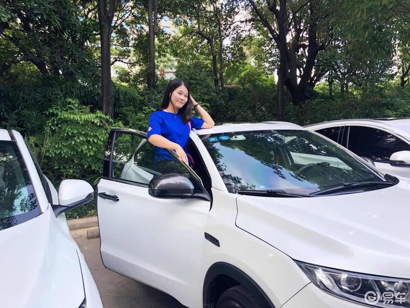 千灯湖旁的车友聚会 易起乐
