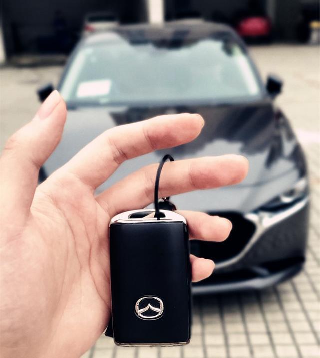 在这场属于年轻人的狂欢中，力不从心的昂克赛拉悄然掉队