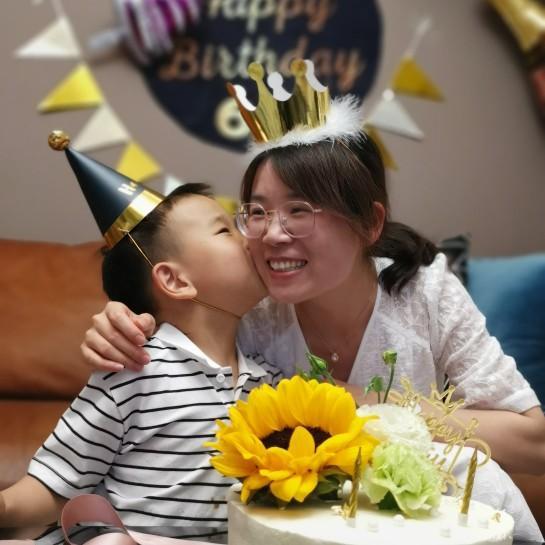 农村屌丝奋斗十年喜提宝马6系GT630