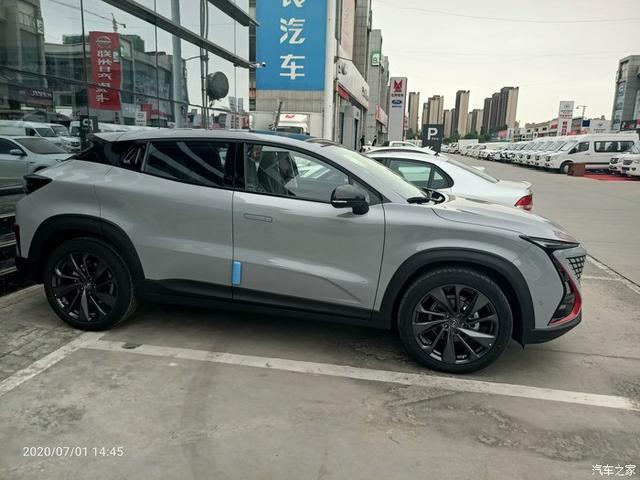 网友新提长安轿跑 SUV爆款 UNIT