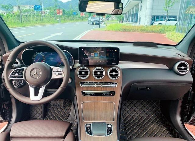开过奥迪Q5L，再开奔驰GLC300，车主表示一分钱一分货