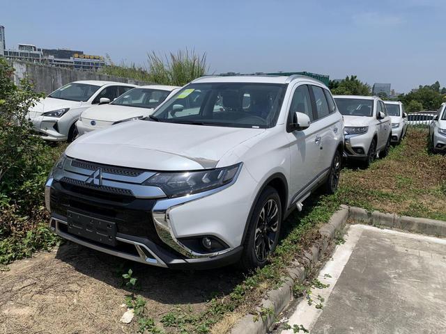 20万就能拥有7座四驱的SUV，这台车真是名副其实的"奶爸神车"