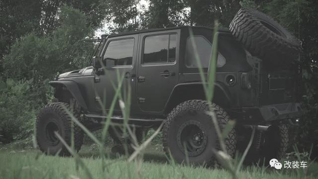 天天都是一低遮百丑？Jeep牧马人告诉你们高有高的魅力