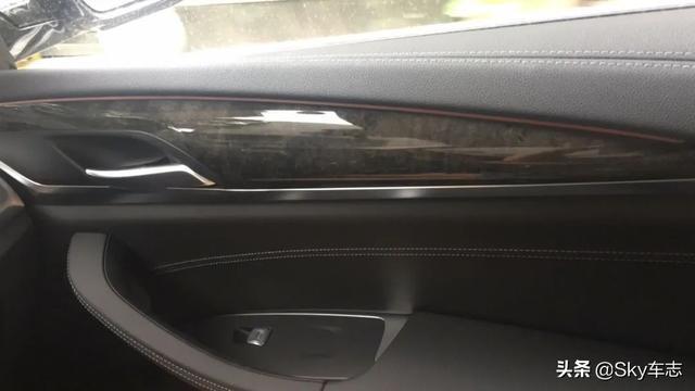 人生第一辆车，X3 28i成为她的白马王子，提车第一体验感受分享