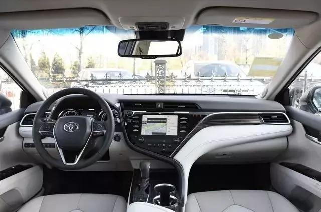 狠心花26万提辆凯美瑞旗舰版，用车3700公里后，车主表示有话要说
