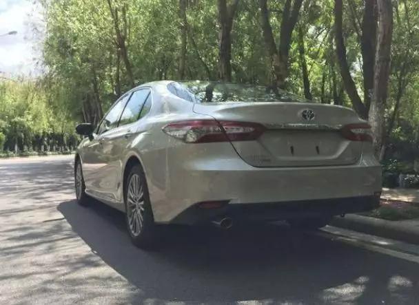 为什么越来越多人买车选凯美瑞，听车主说完，后悔买错了车