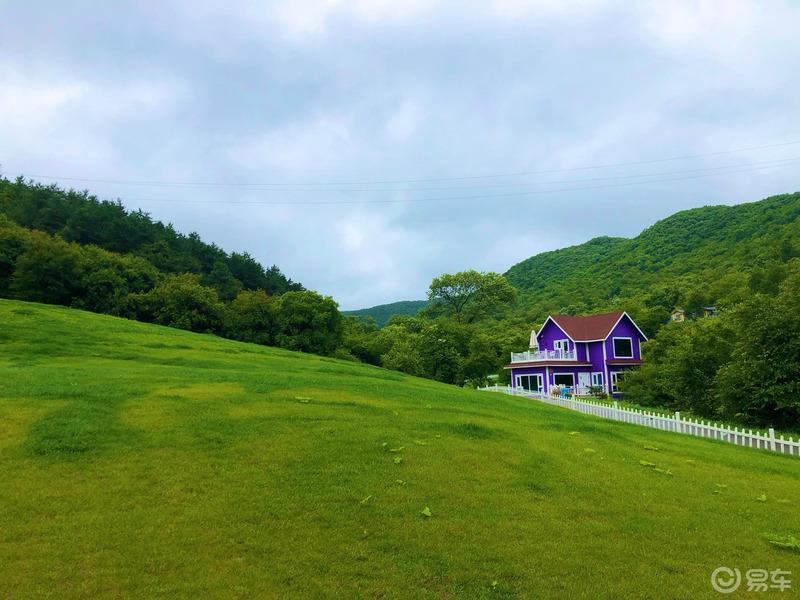 找寻那奋斗的年代，那隐藏在崇山峻岭中的红色。