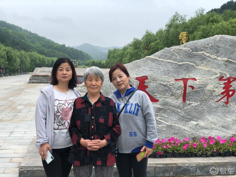 找寻那奋斗的年代，那隐藏在崇山峻岭中的红色。