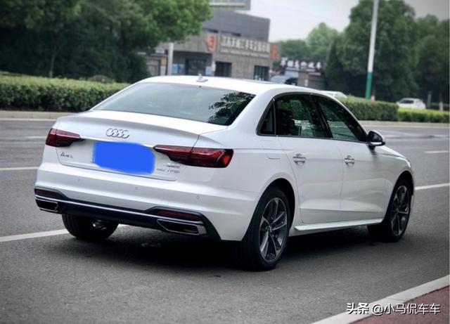 29.2万全款喜提奥迪A4L时尚致雅型，配置提升明显，这价买贵了吗
