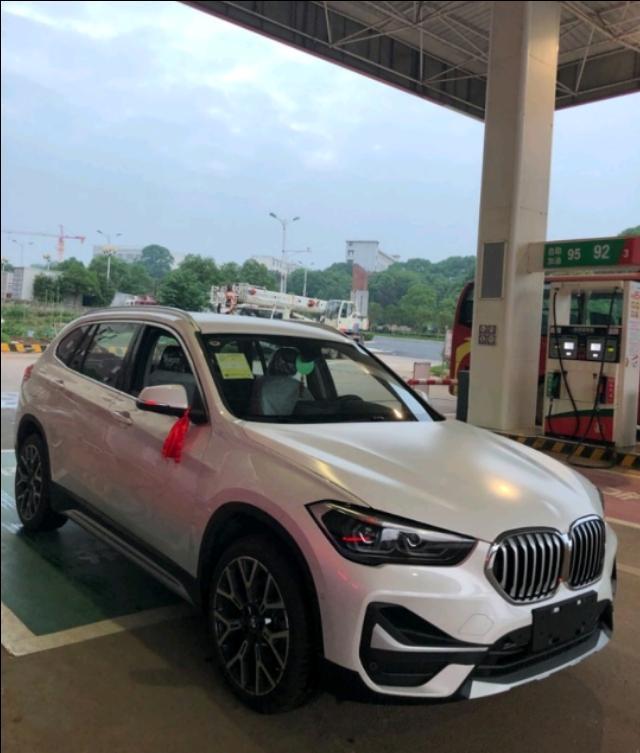 终于实现了宝马梦，29岁小伙喜提宝马X1，分享2800公里用车感受