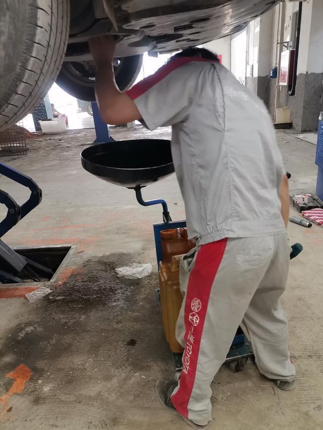 感受下亚洲龙的售后服务