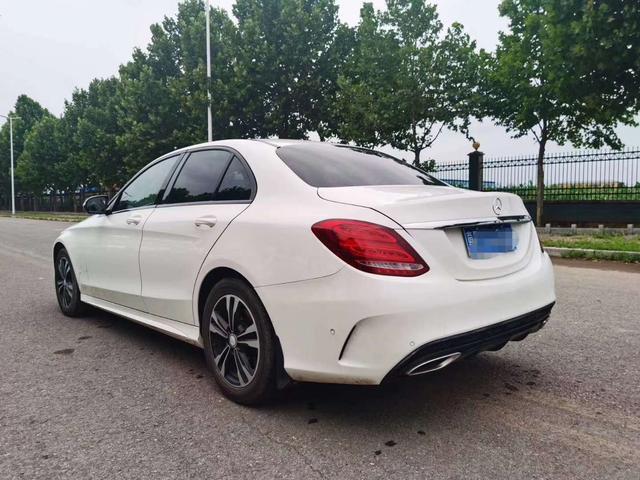 老司机今天说2016年的奔驰C200， 1.5T