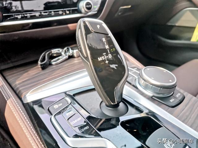 「提车作业」人生第二台车，八零后帅哥喜提5系