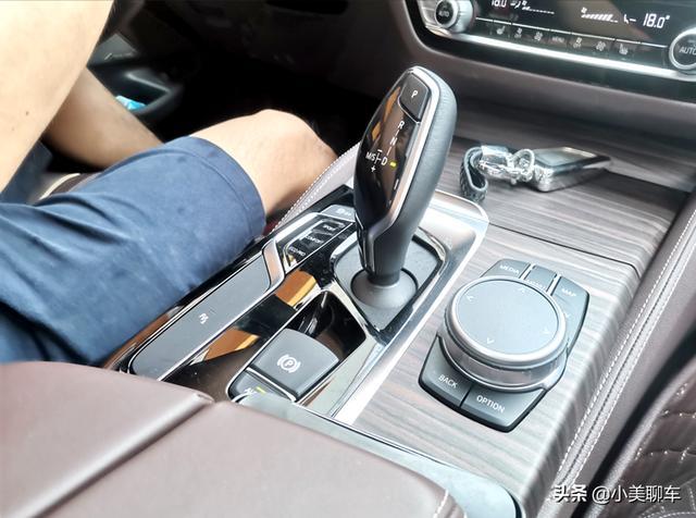 「提车作业」人生第二台车，八零后帅哥喜提5系