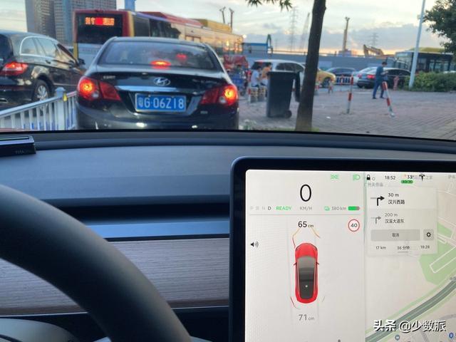 我终于买到了的自己梦想之车：特斯拉 Model 3