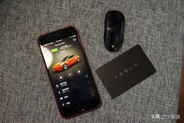 我终于买到了的自己梦想之车：特斯拉 Model 3
