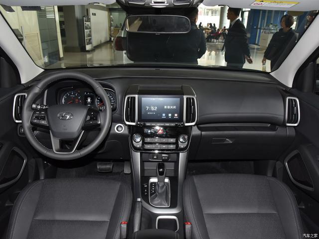 分享现代ix35用车感受，裸车到手12.4万，2.0L+6AT表现不错