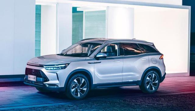 还买什么CS75PLUS，小宋看过BEIJING-X7后，毫不犹豫提顶配致领版