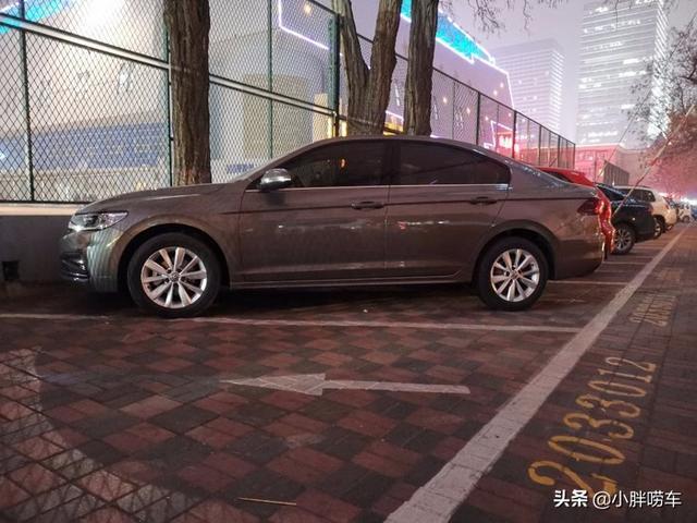 50岁大爷喜提大众宝来，安全配置很厚道，这个价格挺便宜吧？