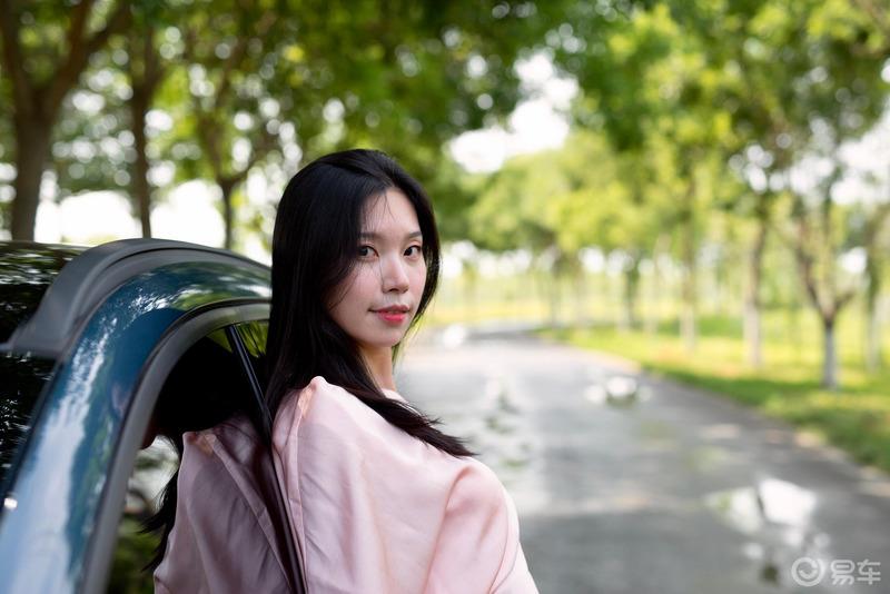 一睹人间盛世颜，小姐姐与福特锐际的午后时光