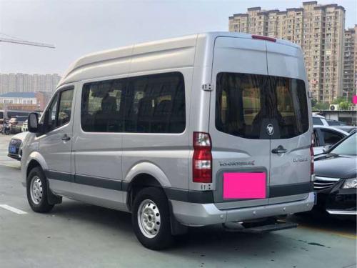 终于提了一辆图雅诺，大家看看帅吗