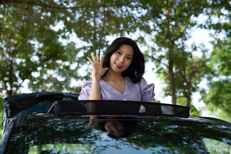 一睹人间盛世颜，小姐姐与福特锐际的午后时光