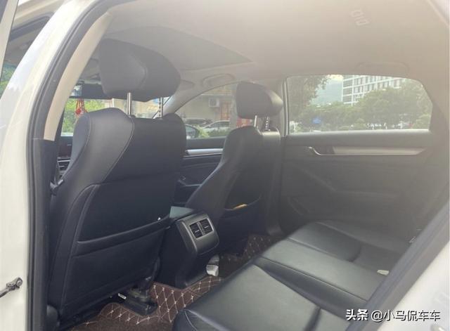飞度换雅阁，鸟枪换炮！分享真实提车价格和用车感受，这价格如何