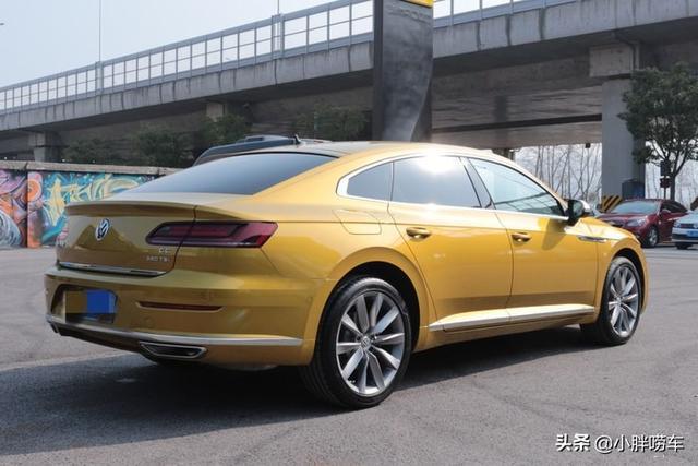 24岁小伙喜提大众CC，什么年纪就该办什么事，这个价格没买贵吧？