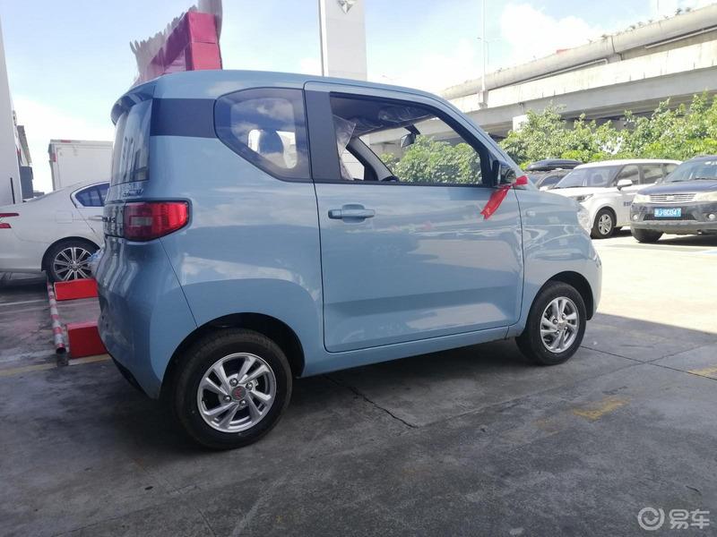 陪兄弟去提宏光MINI