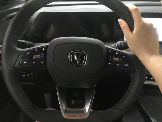 UNI-T回家一个月，用车感受安排上