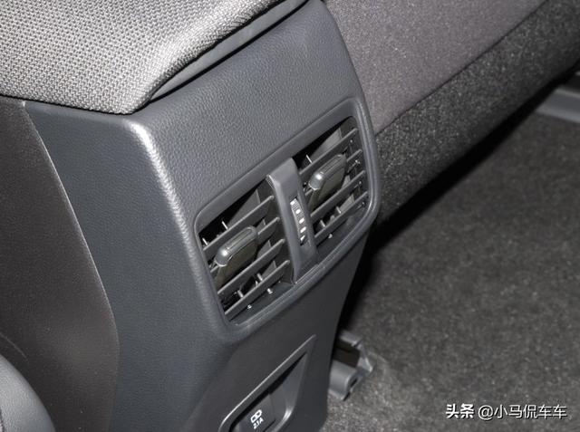 喜提2021款雷凌双擎版，油耗5升，安全配置无敌，这价格不算贵吧