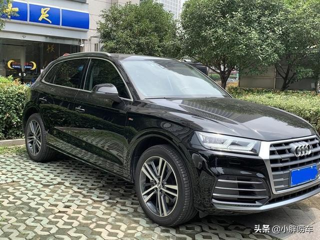 38岁大哥喜提奥迪Q5L，外观内饰升级都很大，这个价格没买贵吧？