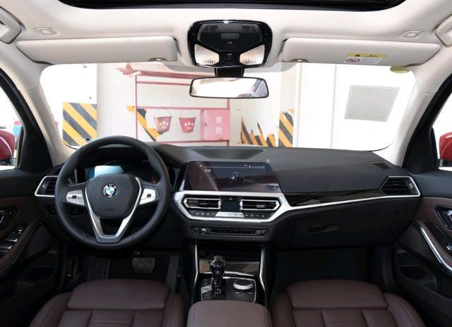 终于实现了豪车梦，30岁小伙喜提宝马3系，分享1080公里用车感受