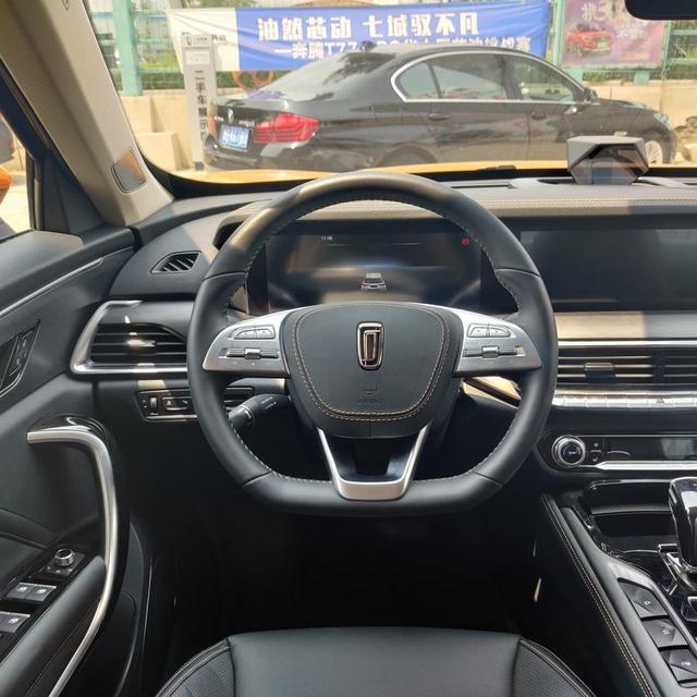 奔腾T77用车分享 一个温暖空间