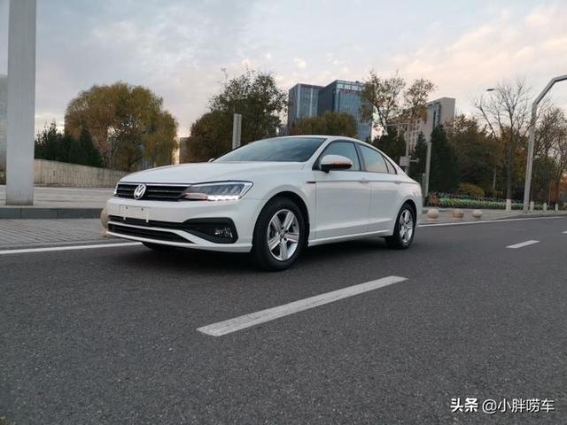 35岁大哥喜提大众凌渡，有一颗年轻的心很重要，这个价格挺便宜吧