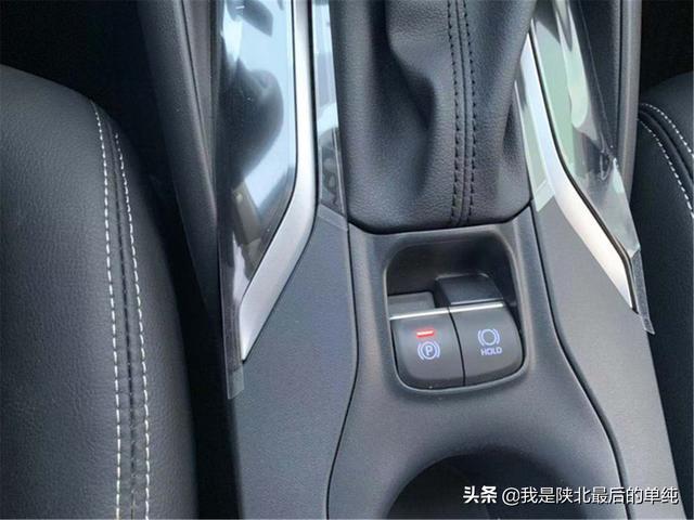 始于颜值，忠于实用，先锋小卡