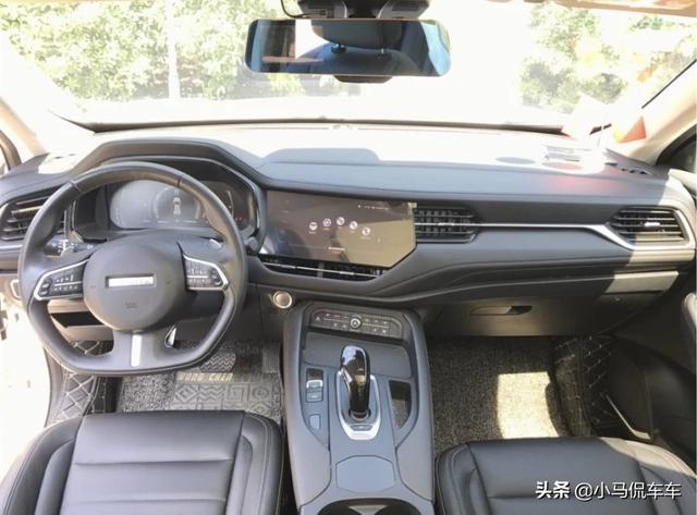 毕业后的第一辆车，选择哈弗F7。各方面都挺满意，优惠2.1万贵吗
