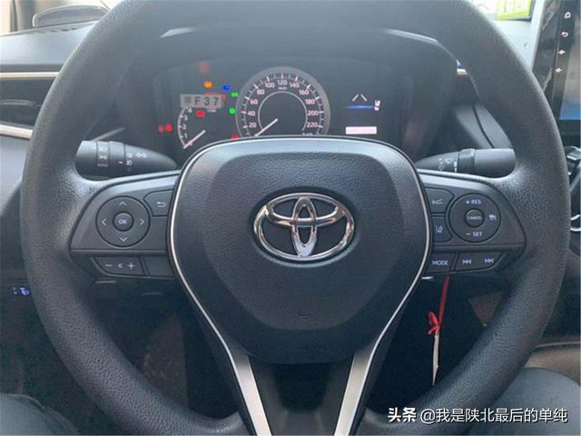 始于颜值，忠于实用，先锋小卡