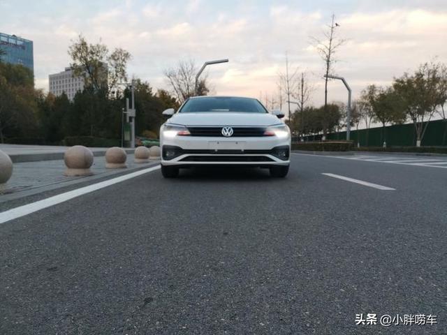 35岁大哥喜提大众凌渡，有一颗年轻的心很重要，这个价格挺便宜吧