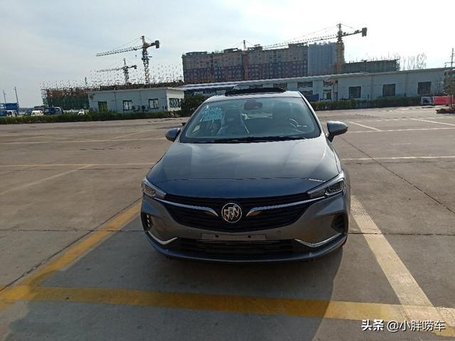 37岁大叔喜提别克威朗，家用代步很合适，这个价格挺便宜吧
