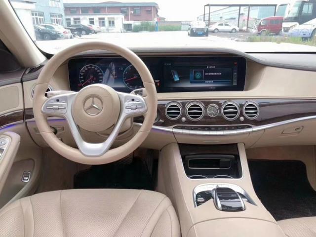 老司机今天说一款省油耐用的家用轿车2018年最新款奔驰S320，3.0T