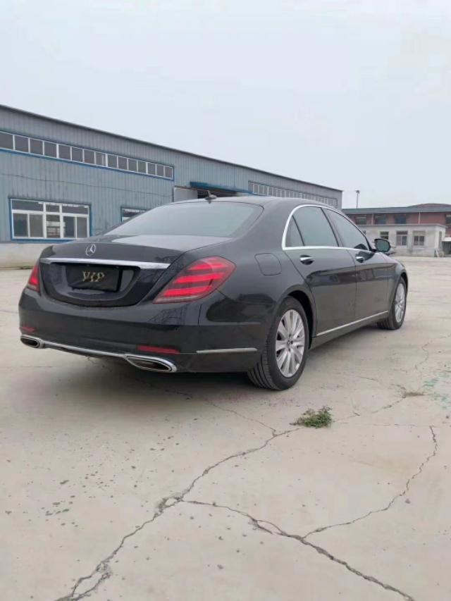 老司机今天说一款省油耐用的家用轿车2018年最新款奔驰S320，3.0T