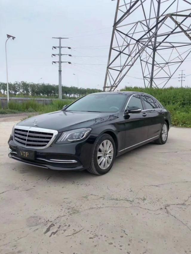 老司机今天说一款省油耐用的家用轿车2018年最新款奔驰S320，3.0T