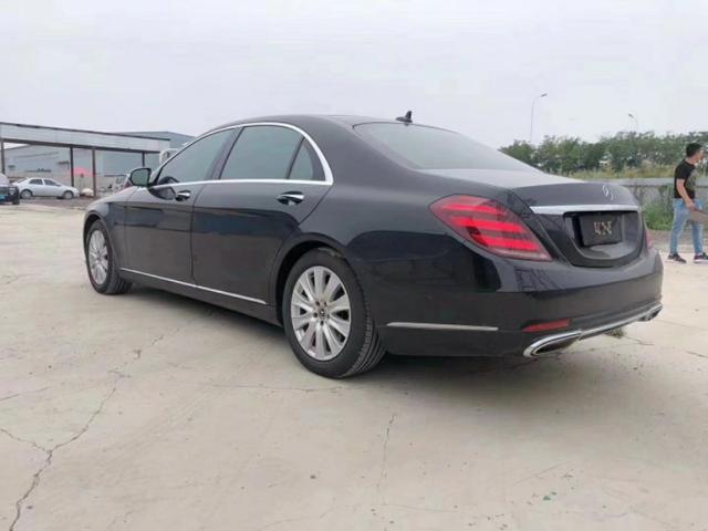 老司机今天说一款省油耐用的家用轿车2018年最新款奔驰S320，3.0T