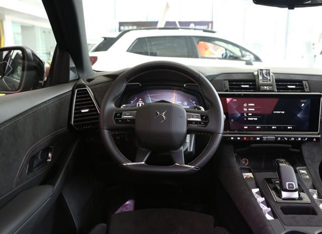 纠结RAV4和DS7，麻烦大家给点意见