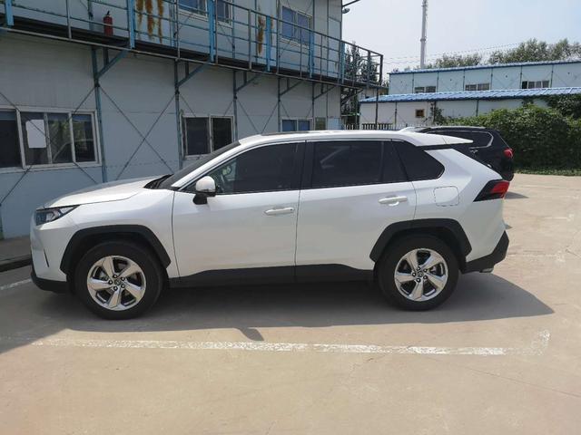值得买的凑型SUV-2020款RAV4荣放两驱风尚-真实价格辅助提车案例