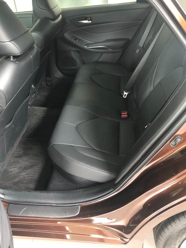 值得买中型车-2019款亚洲龙 2.5L双擎豪华-真实价格辅助提车案例