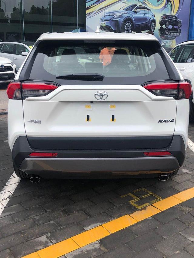 值得买的凑型SUV-2020款RAV4荣放两驱风尚-真实价格辅助提车案例